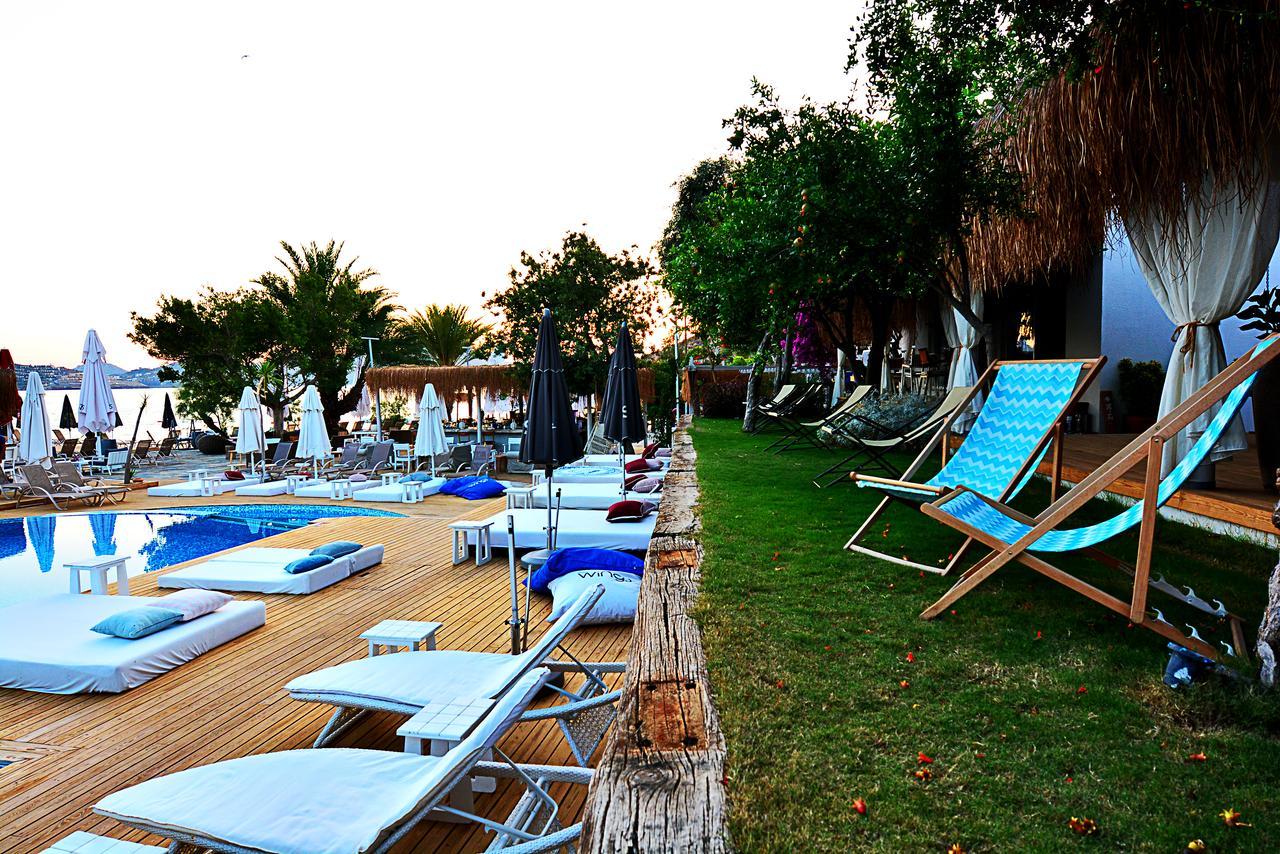 Moon Beach Otel Яликовак Экстерьер фото